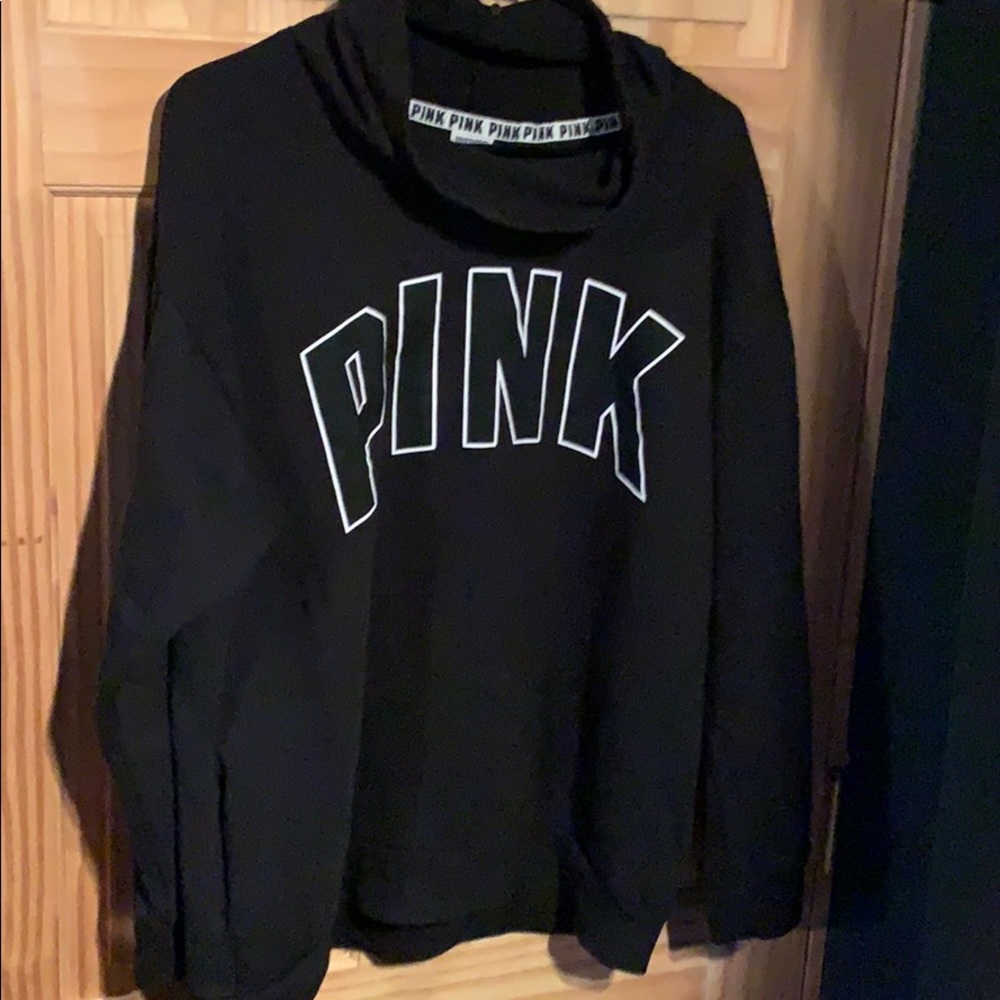 Large pink sweatshirt black